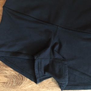 lululemon athletica Shorts - Lululemon wunder under short size 4 lululemon athletica Shorts - Lululemon wunder under short size 4
